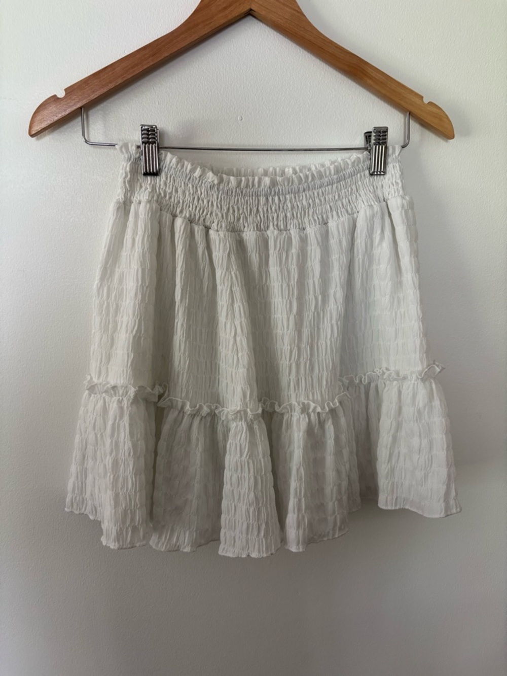 Women’s White Tiered Smocked Waist Skirt